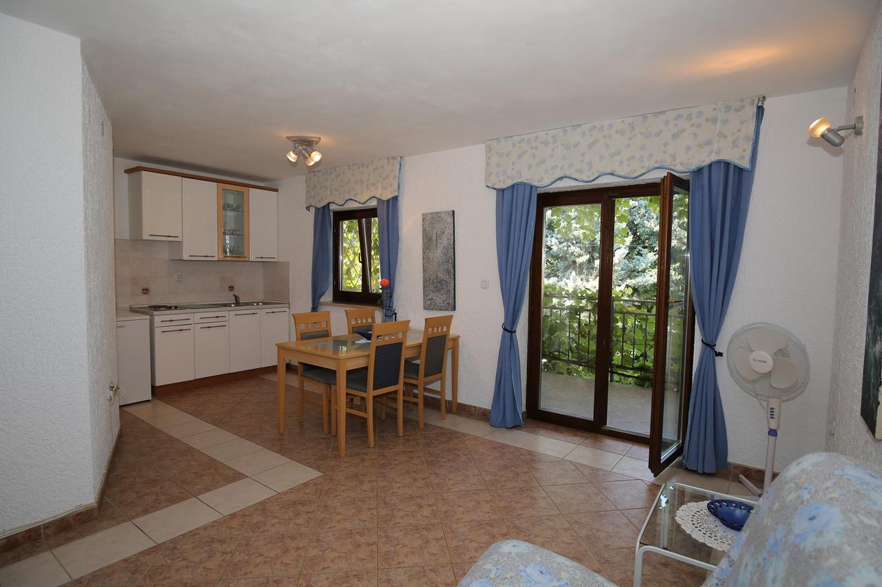 Apartments Coki Funtana Exterior photo